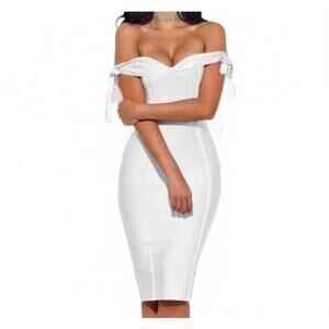 NEW MISS CIRCLE off shoulder bandage dress in white